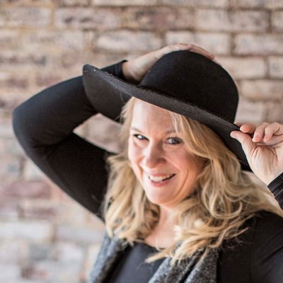 Julie Anne Eason Write For Your Mission - Tina Dietz Twin Flames Studios